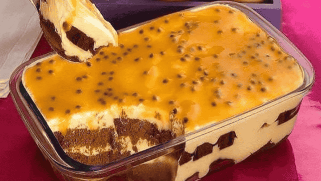 Pavê de Chocolate com Mousse de Maracujá